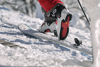 snow skis